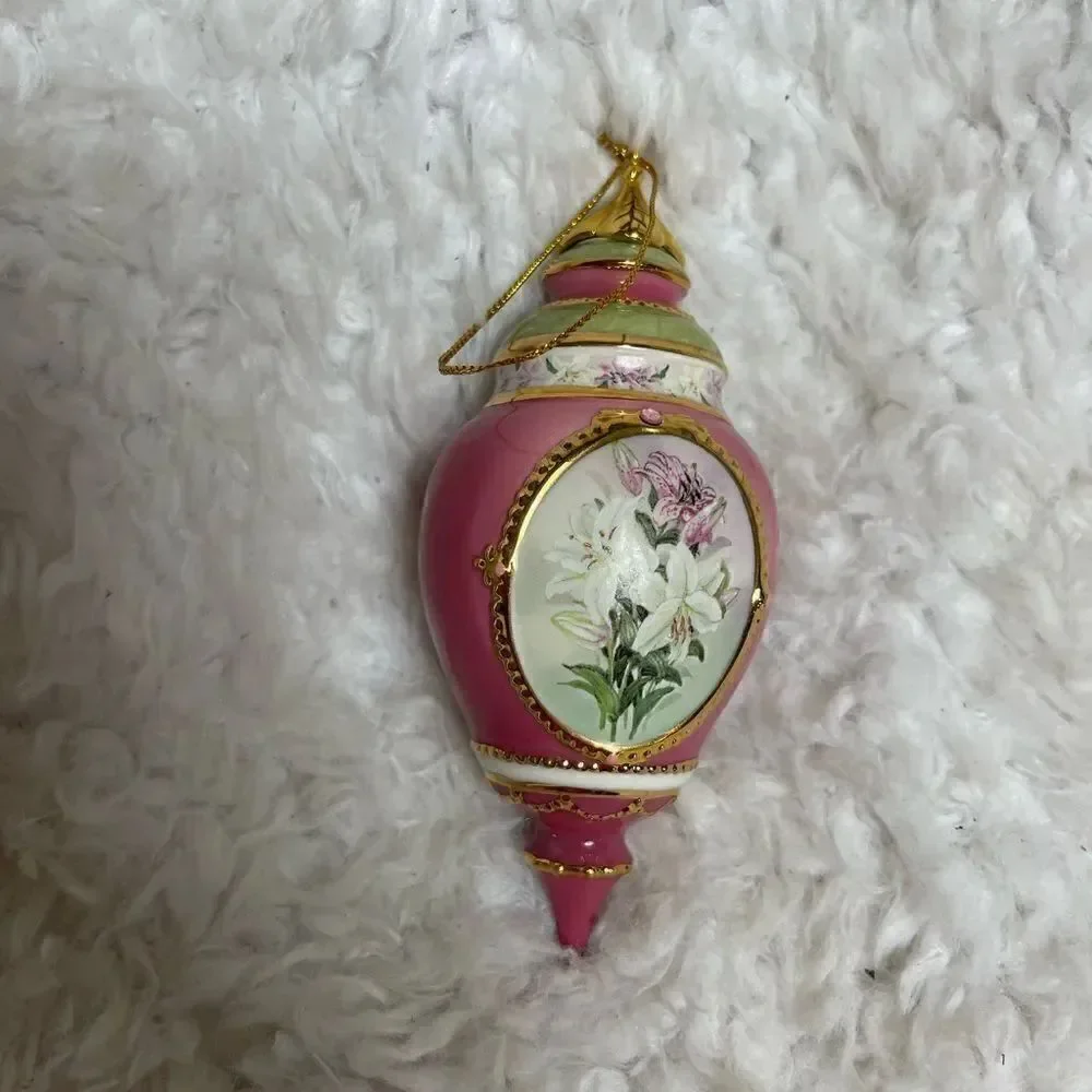 LENA LIU Forever Flower Victorian Style lilies Porcelain 1 Christmas Orn…